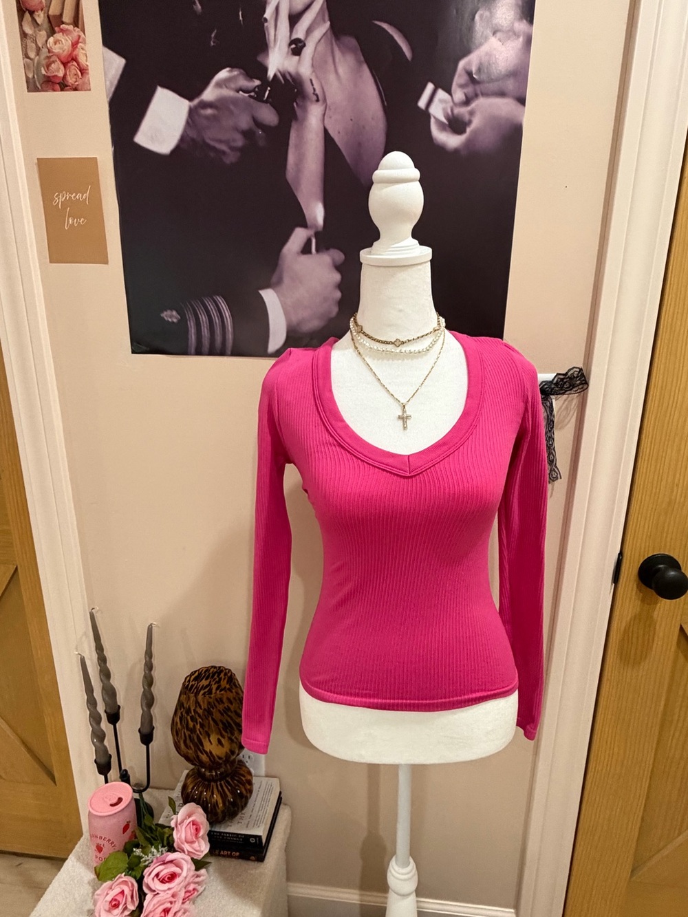 No Boundaries Hot Pink Ribbed V-Neck Long Sleeve Top